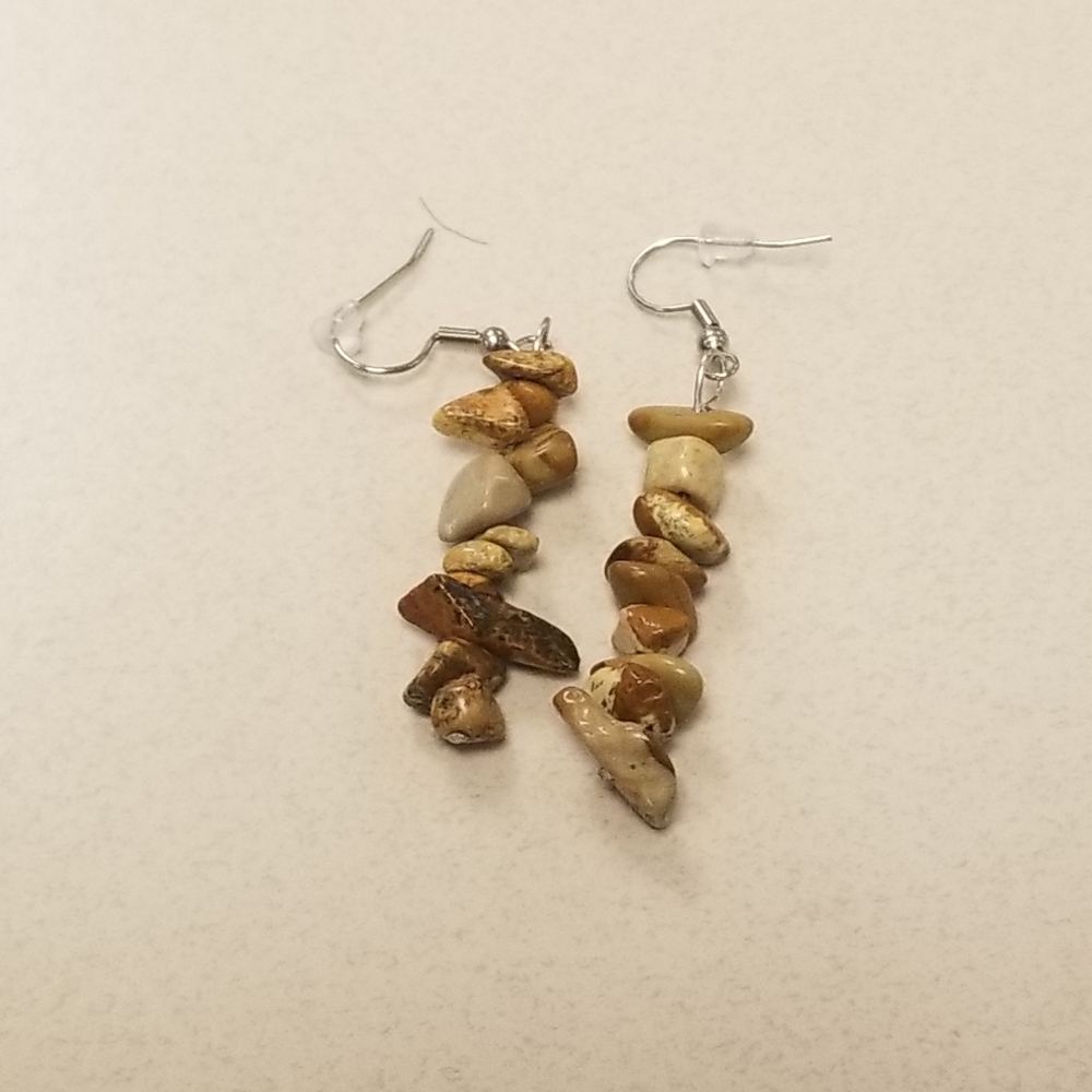 Handmade brown chip stone hanging earrings